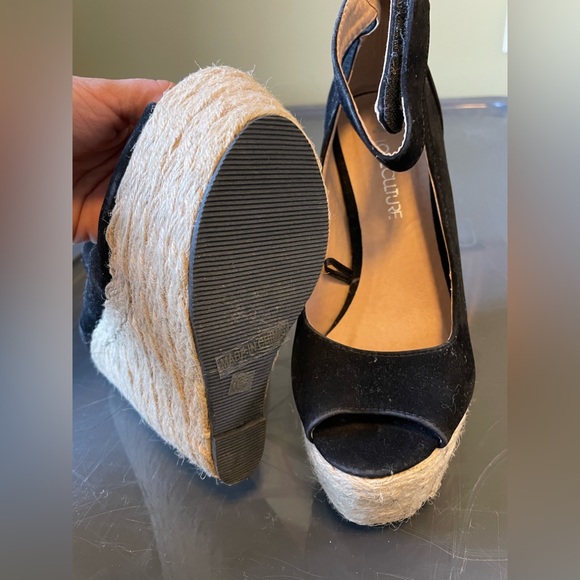 Wedges - Picture 2 of 3
